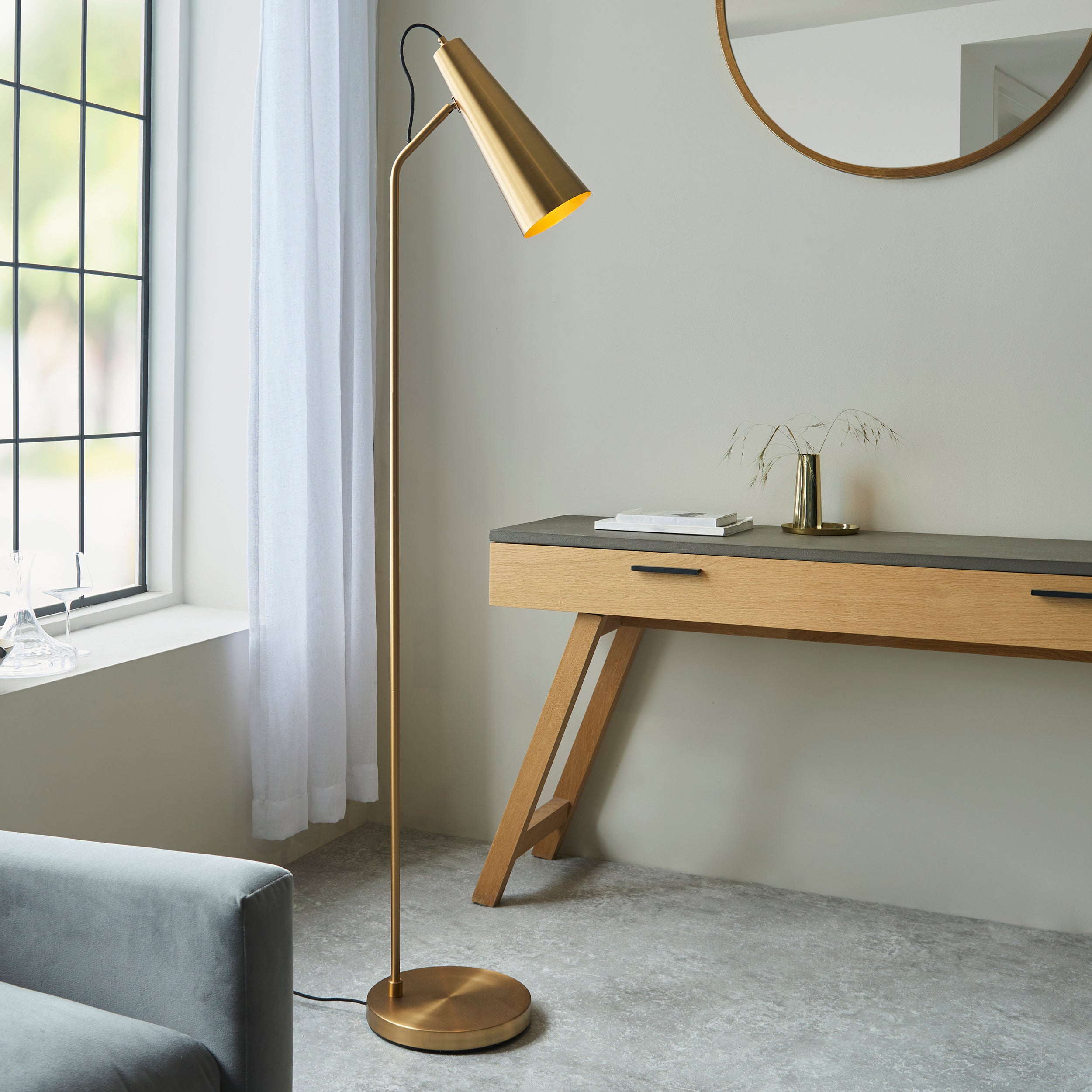 Karna Floor Lamp