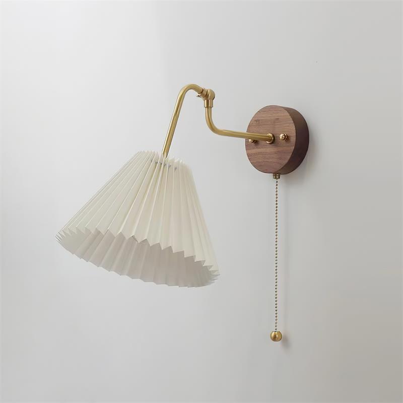 Aine_Pleated_Wall_Lamp_2.jpg