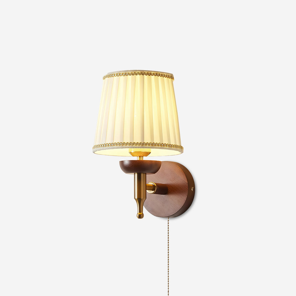 Blixen_Wall_Lamp_1.jpg