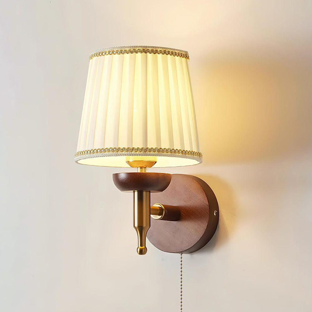 Blixen_Wall_Lamp_11.jpg
