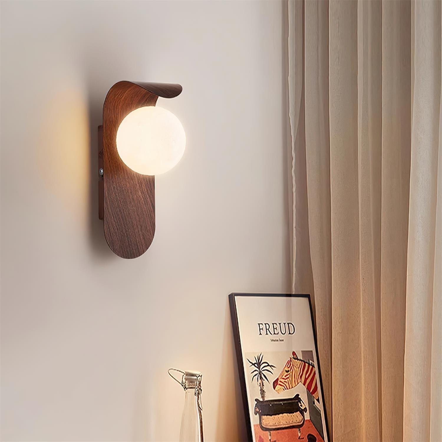 Carlyle_Wall_Lamp_19.jpg