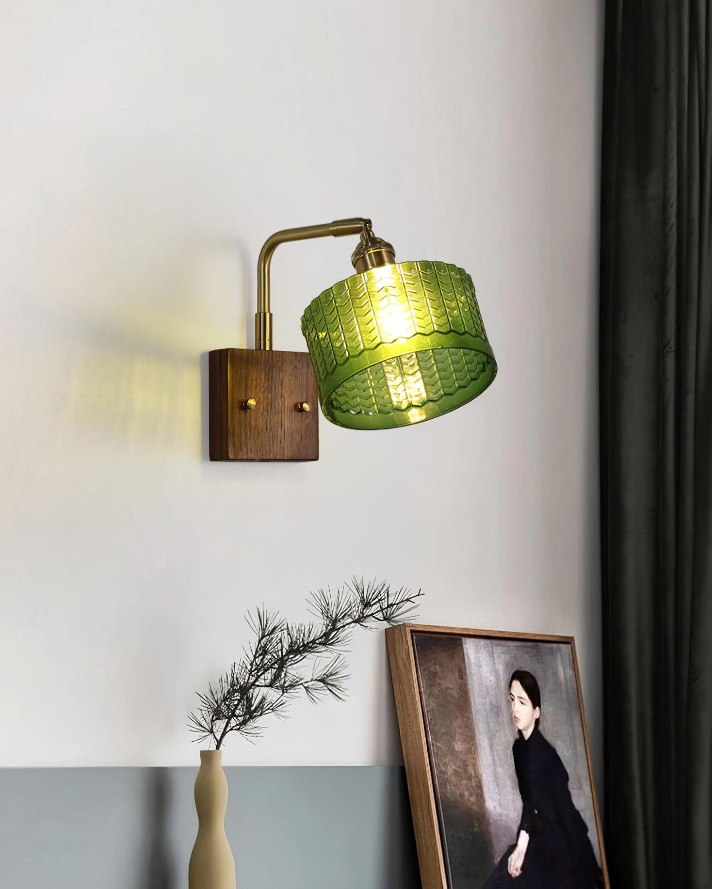 Cavella_Wall_Lamp_13.jpg