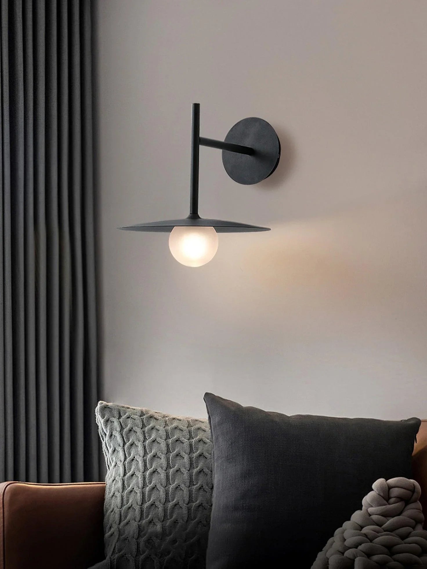 Gea Iron Wall Lamp