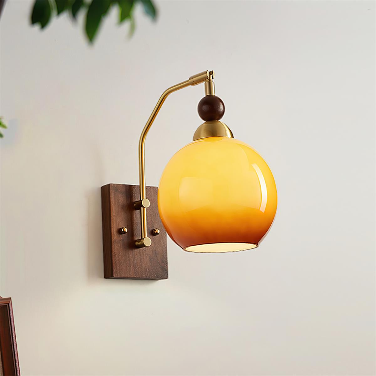 Hyannis_Wall_Lamp_2.jpg