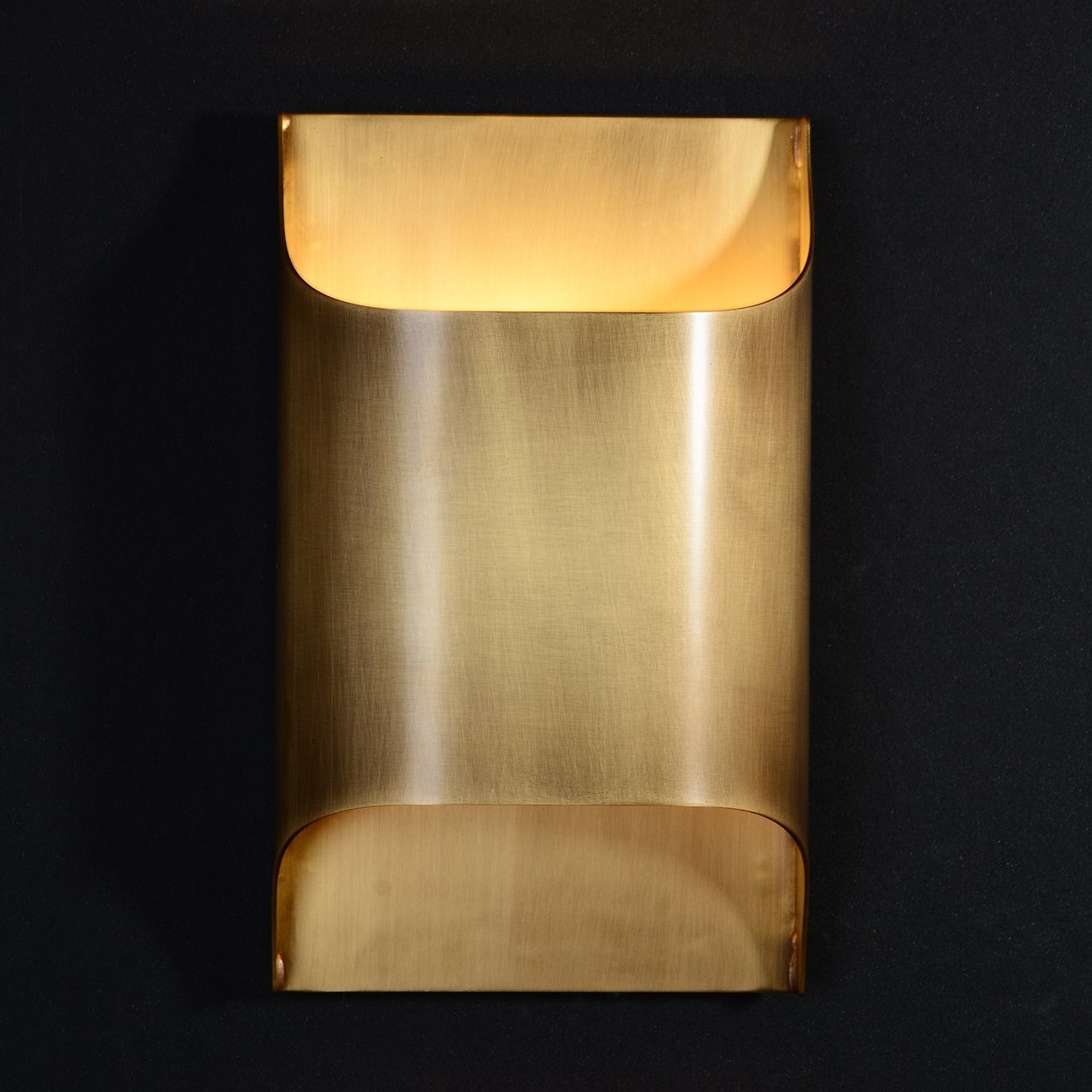 Leclerc_Wall_Lamp_Sku__4.jpg