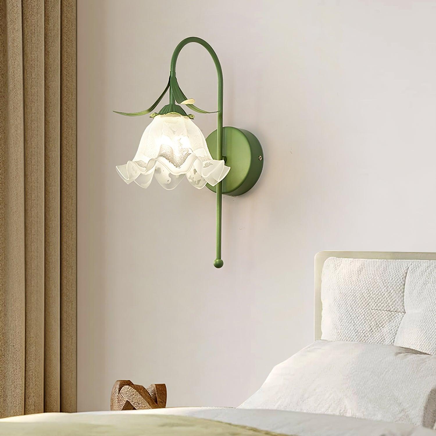 Luna Flower Wall Lamp