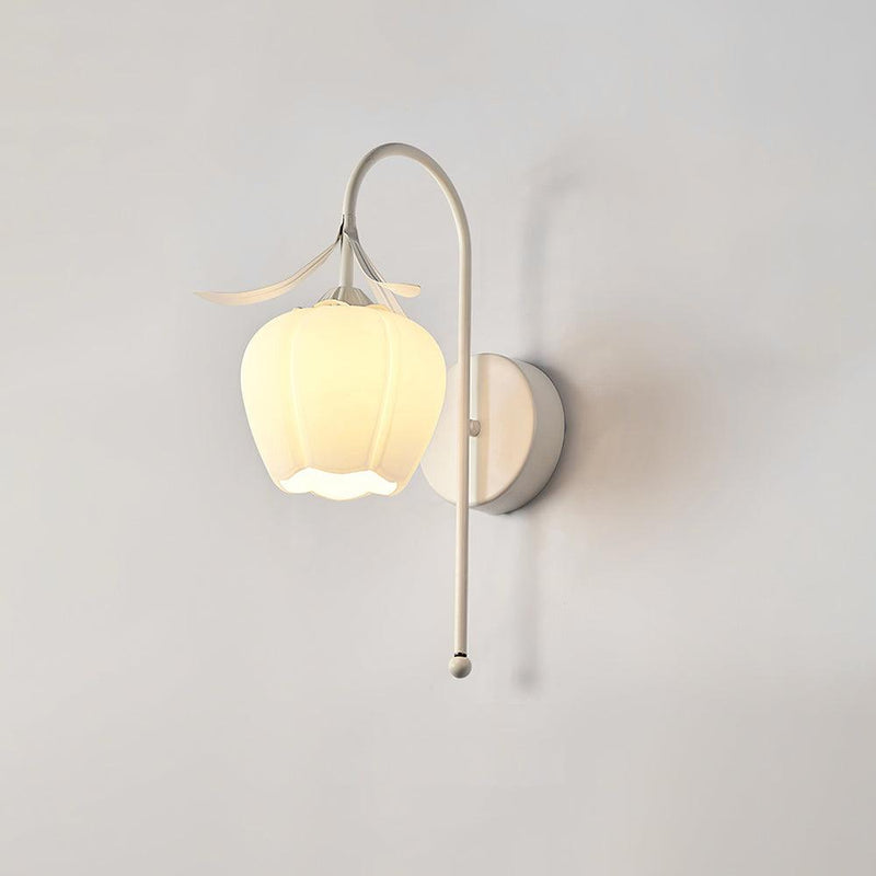 Luna Flower Wall Lamp