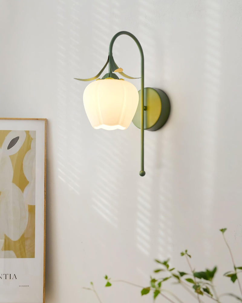 Luna Flower Wall Lamp