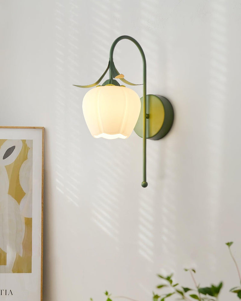 Luna Flower Wall Lamp