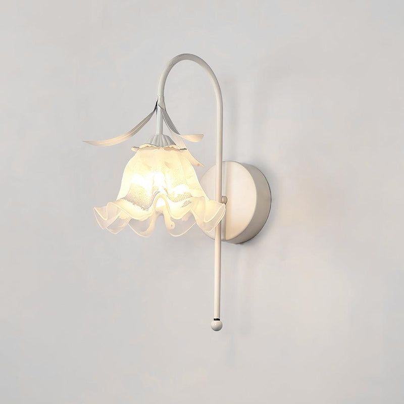 Luna Flower Wall Lamp