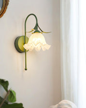 Luna Flower Wall Lamp