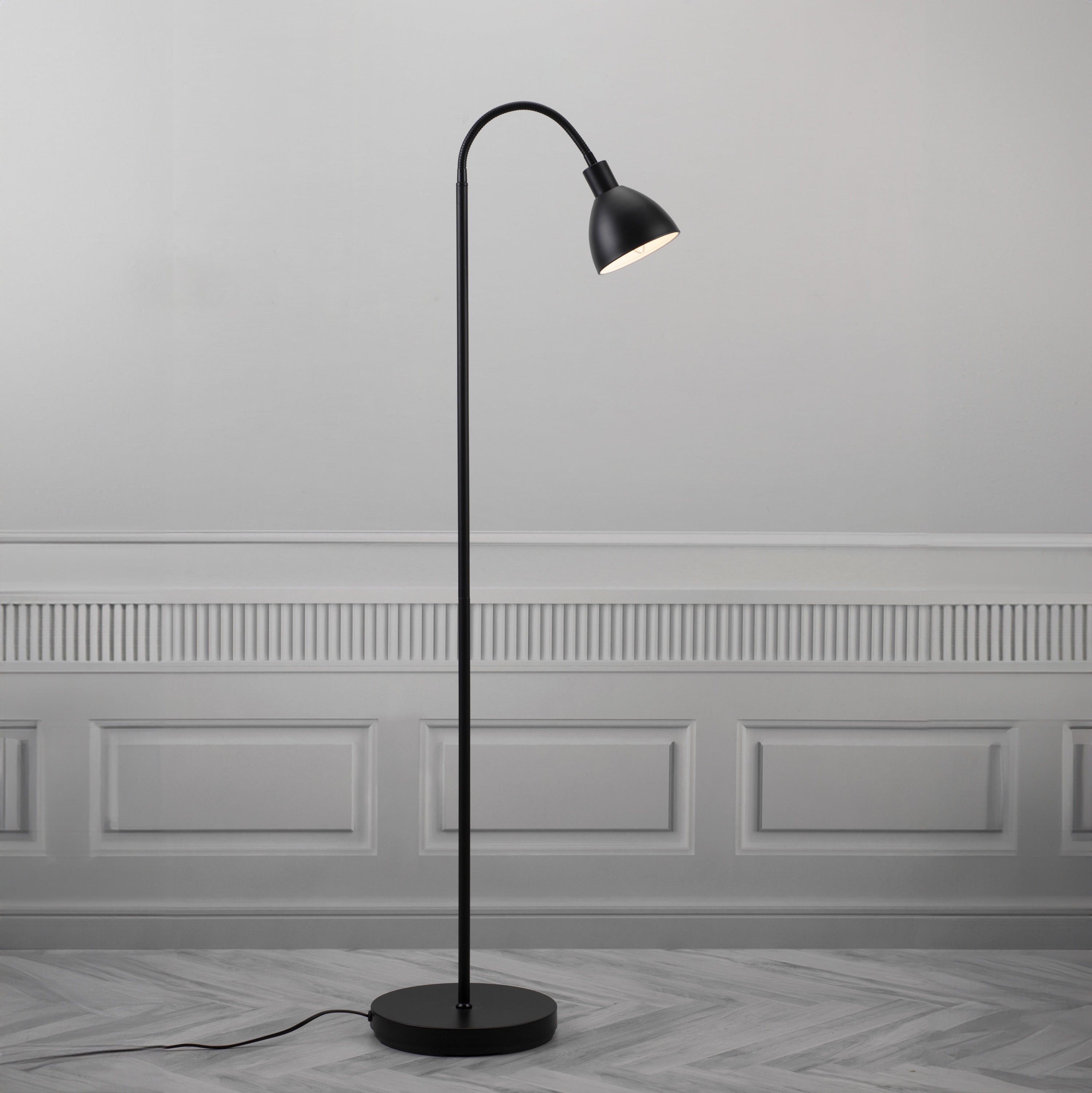 Ray Floor Lamp