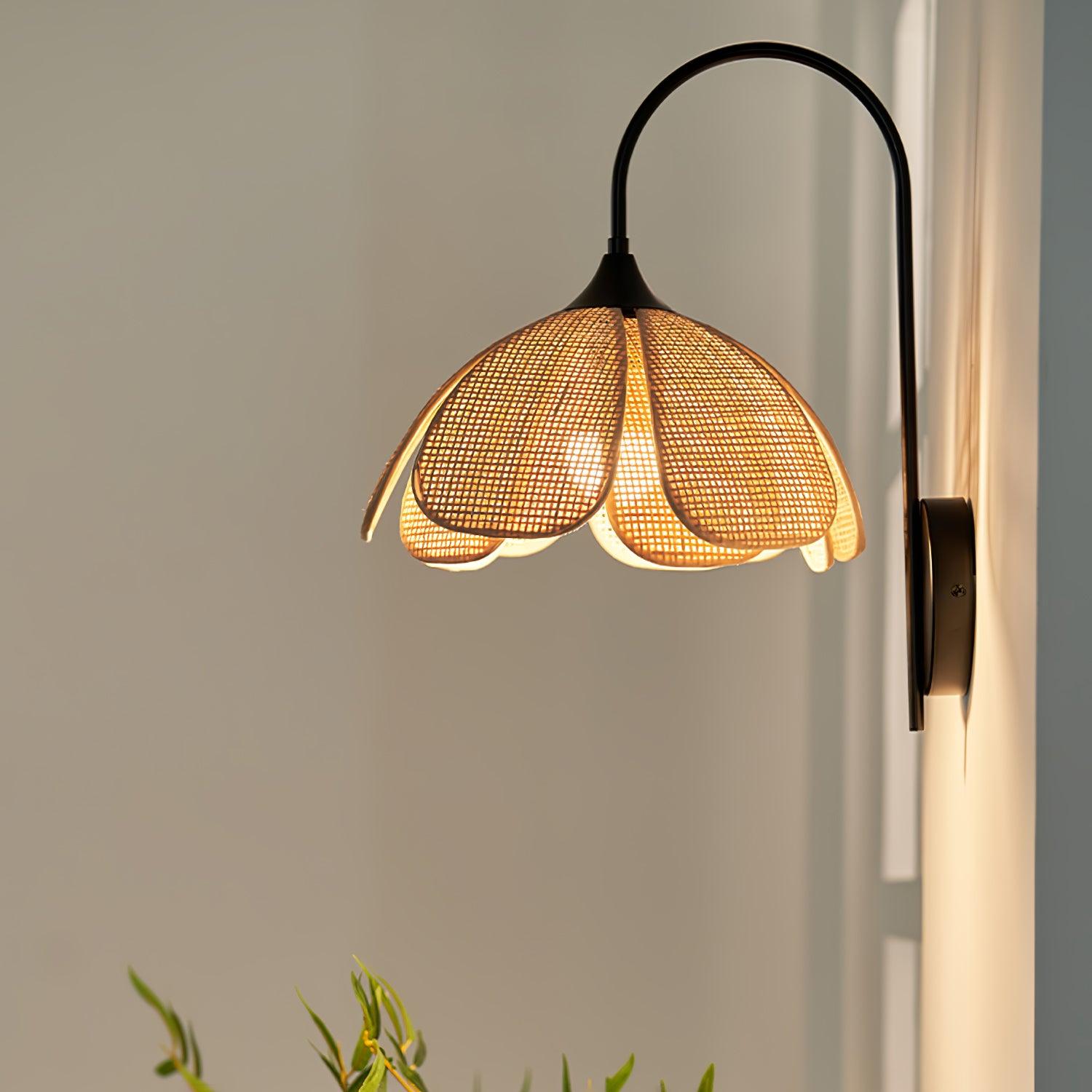 Rattan_Petal_Wall_Lamp__18.jpg