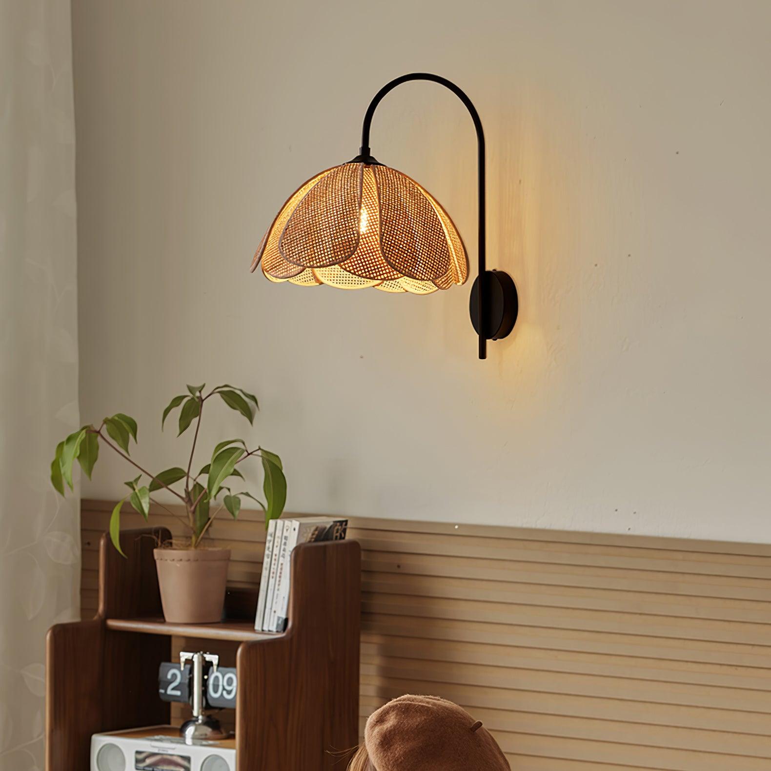 Rattan_Petal_Wall_Lamp__6.jpg