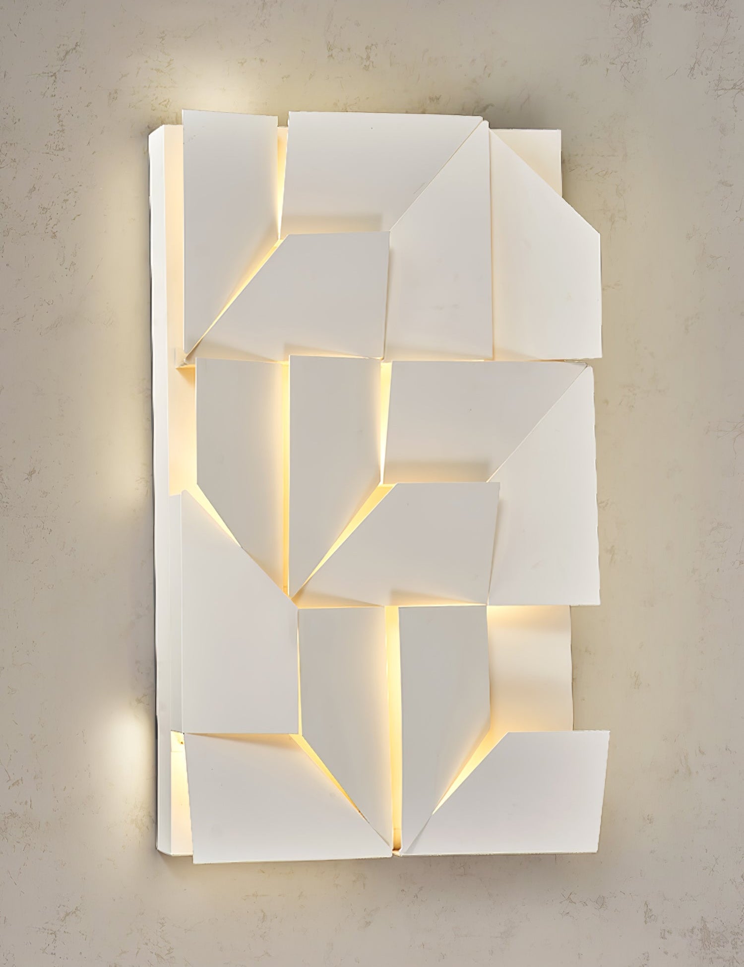 Shadows_Grand_Sconce-_50.jpg