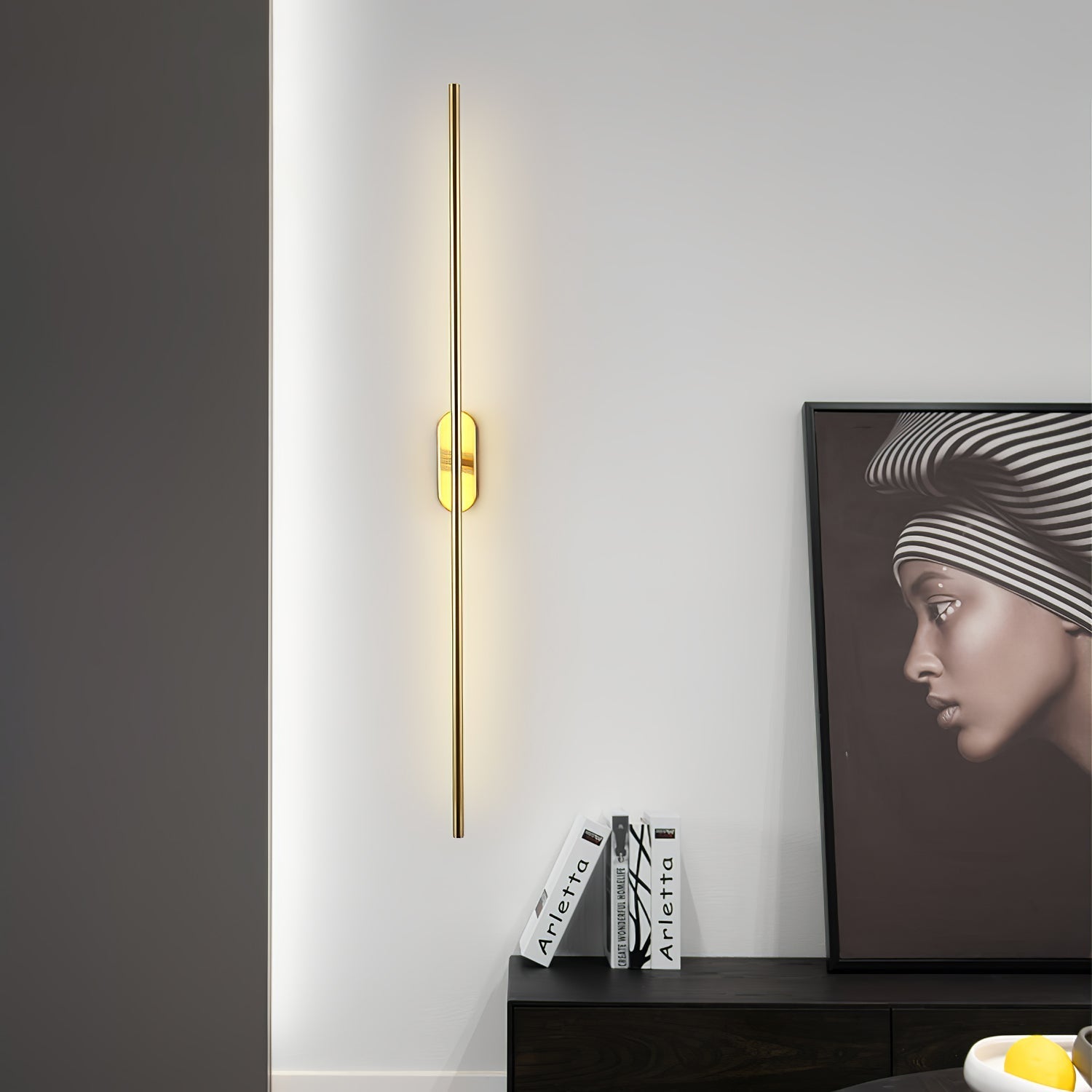 Stick_Shaped_Metal_Sconce-_9.jpg