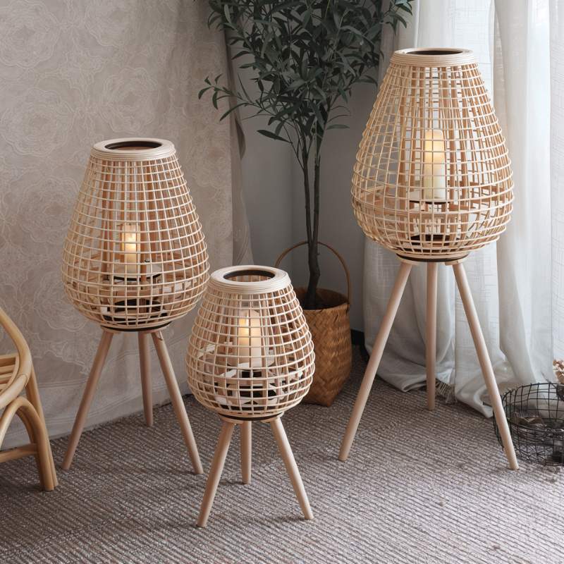 akio-floor-lantern-573475.jpg