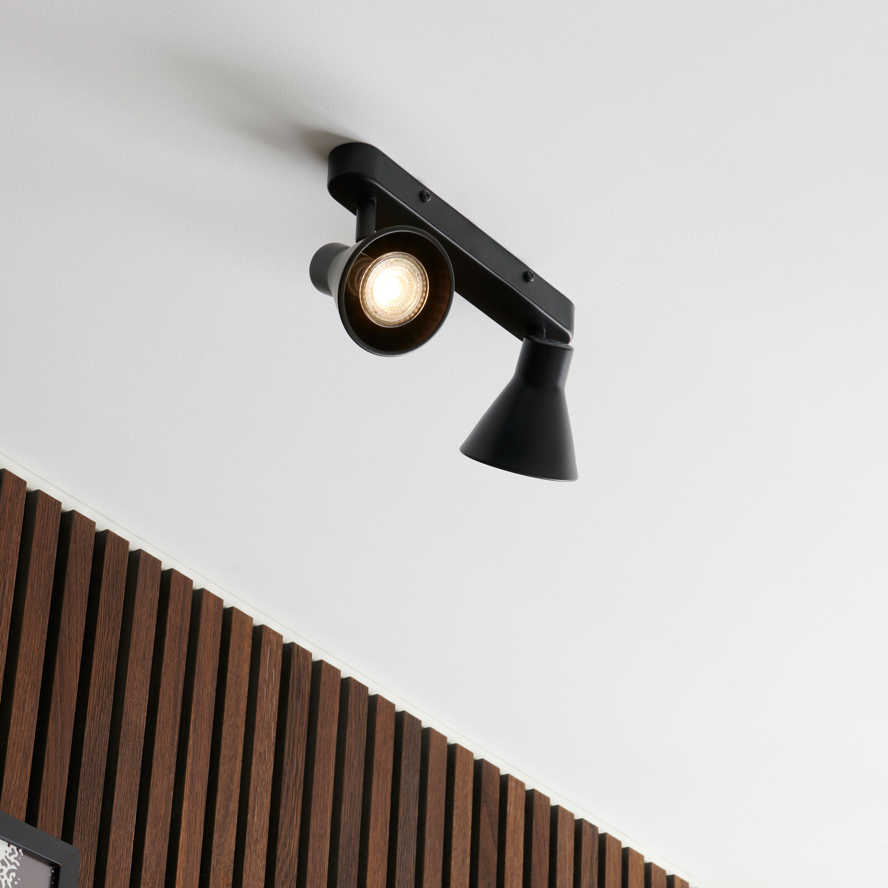 nordlux-eik-2-spotlight-bar-cover.jpg