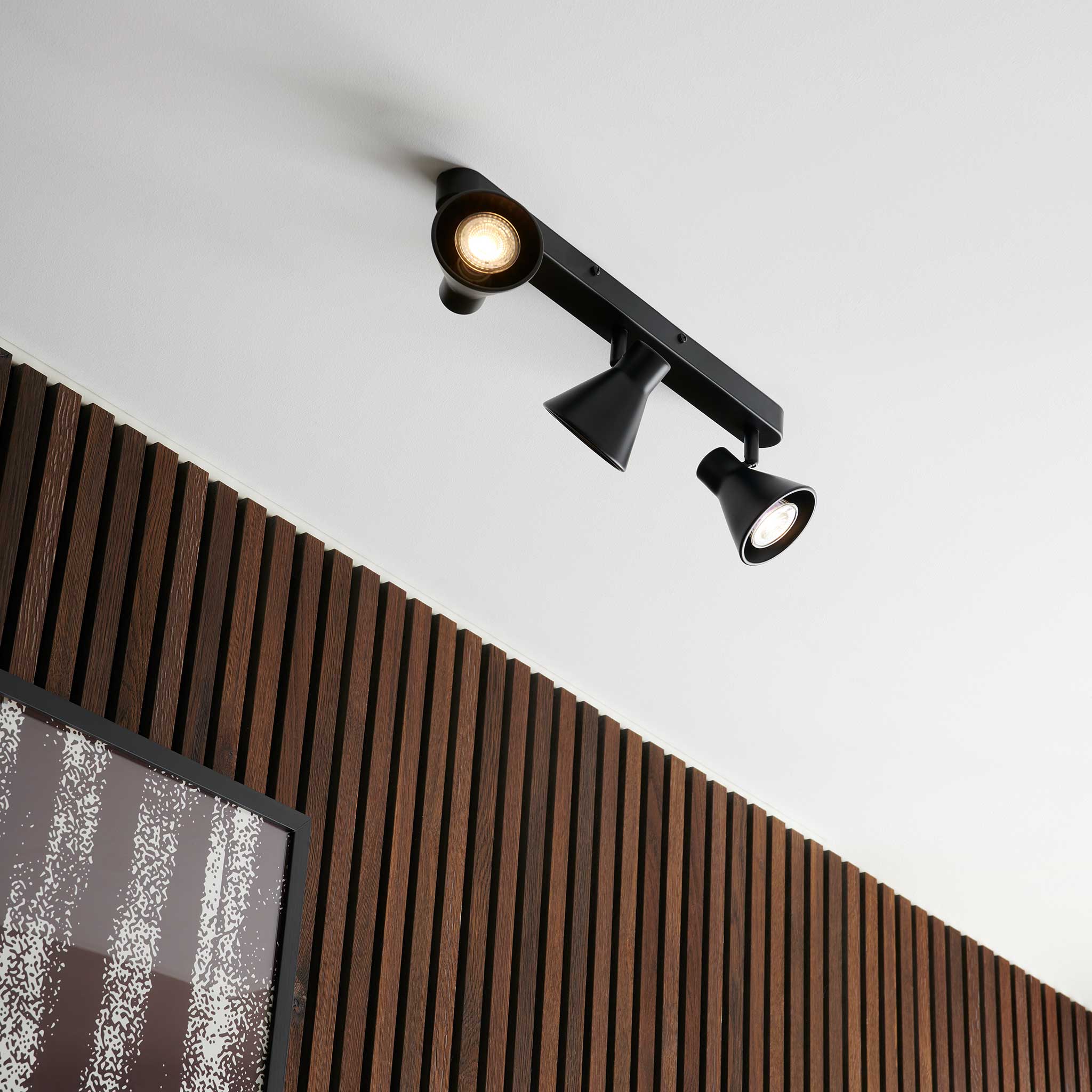 nordlux-eik-3-light-ceiling-spotlight-bar-black-2_0523fd3c-2743-42b1-9d05-697c4e6524ce.jpg