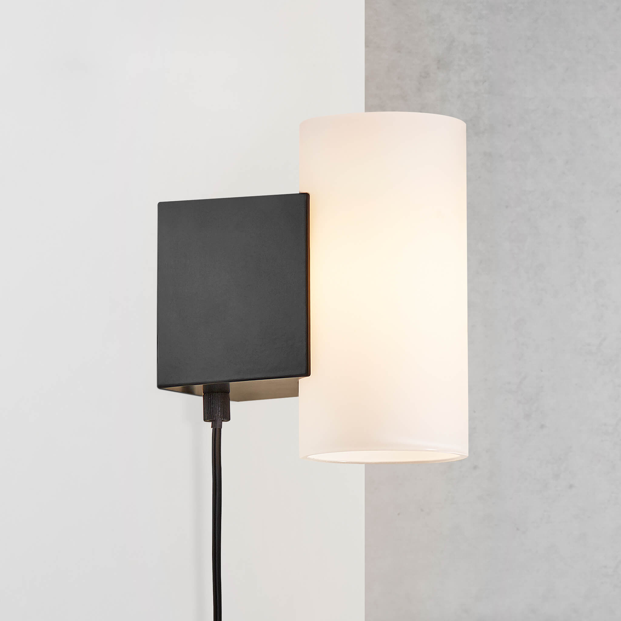 nordlux-mona-3-step-wall-light-black.jpg