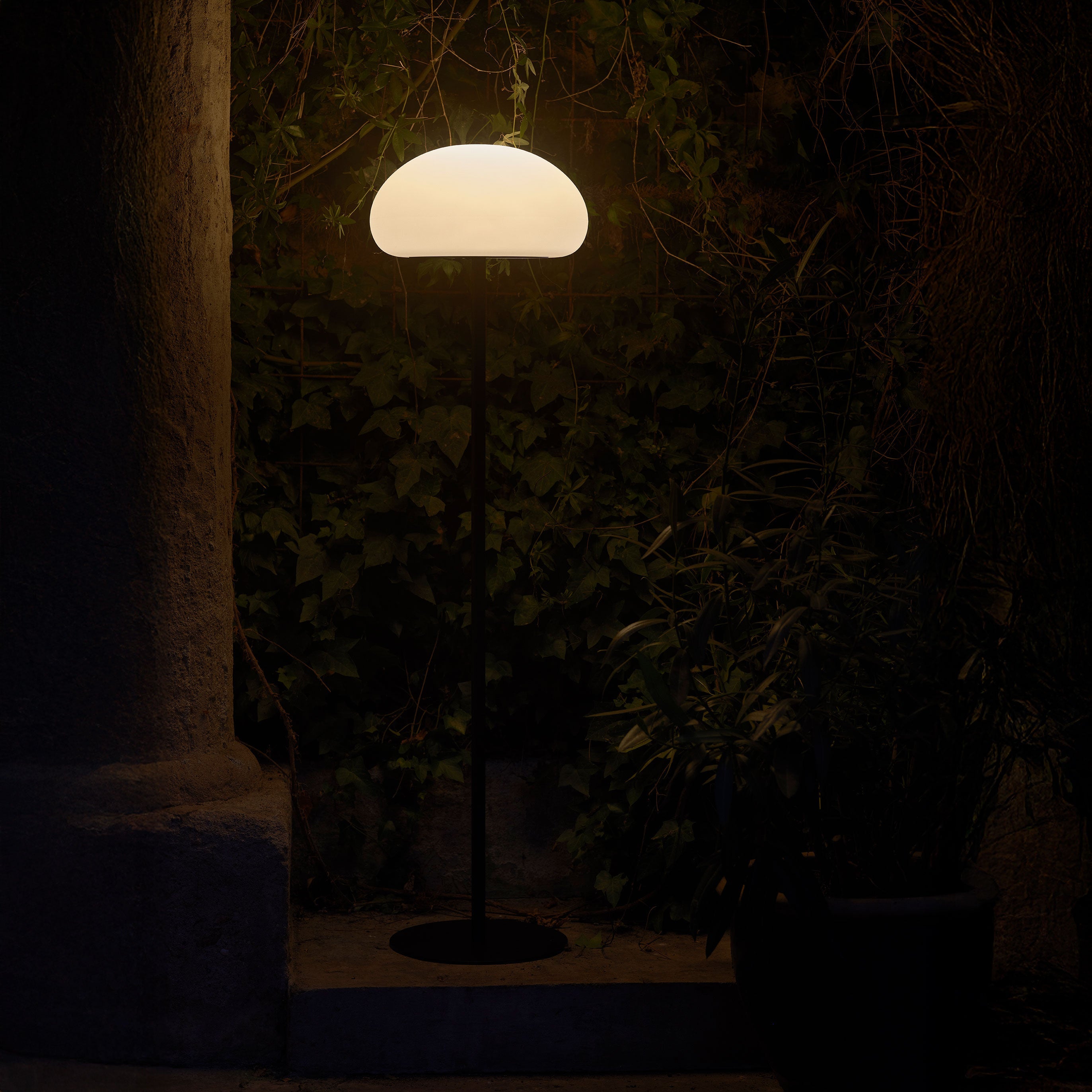 nordlux-sponge-34-outdoor-rechargeable-floor-lamp-2018154003.jpg